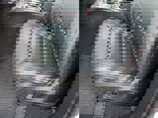 Certified 2022 Ford Explorer XLT w/ Equipment Group 202A image 13