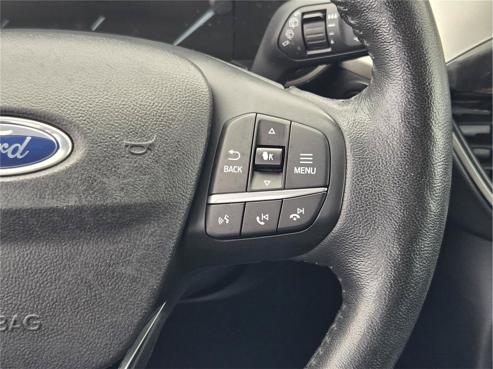 Certified 2020 Ford Escape SEL FWD image 27