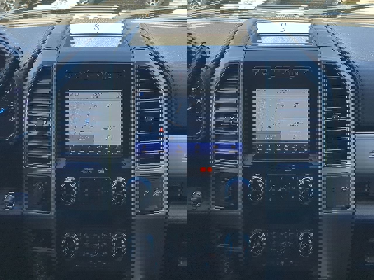 Certified 2020 Ford F450 Platinum w/ FX4 Off-Road Package image 16