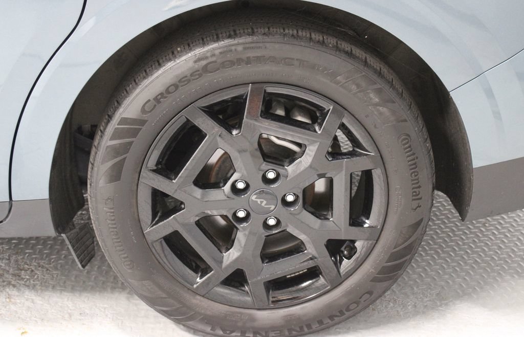 Used 2025 Kia Carnival SX Prestige FWD image 20
