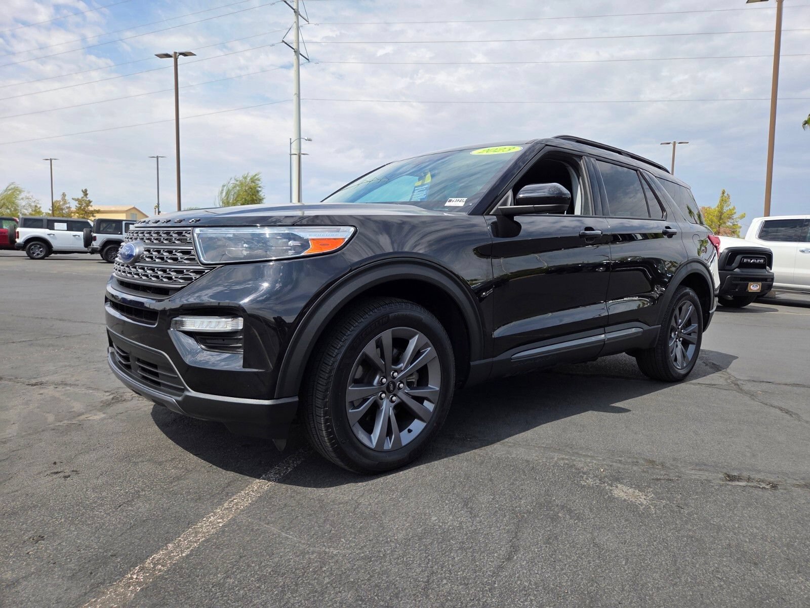 Certified 2023 Ford Explorer XLT w/ Equipment Group 202A AWD/4WD image 2