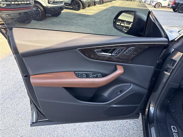 Used 2022 Audi Q8 Prestige AWD/4WD image 25