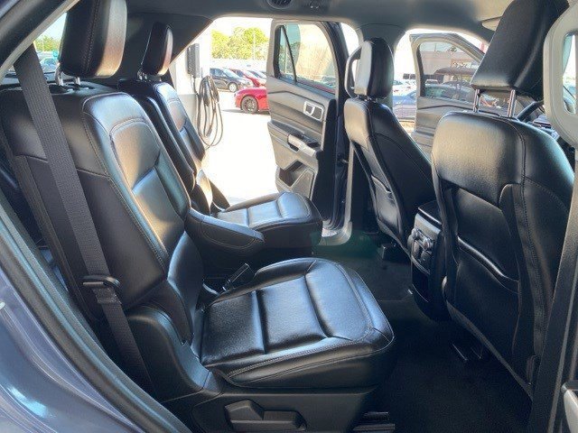 Certified 2021 Ford Explorer XLT w/ Equipment Group 202A image 14