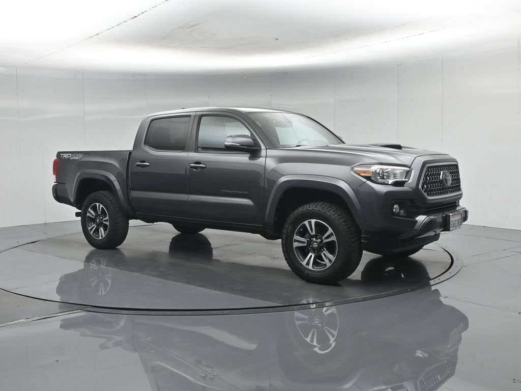Used 2019 Toyota Tacoma TRD Sport AWD/4WD image 25