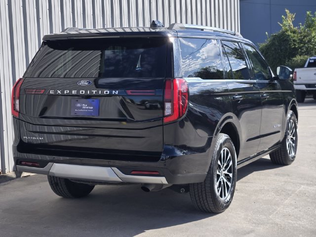 Certified 2025 Ford Expedition Platinum AWD/4WD image 10