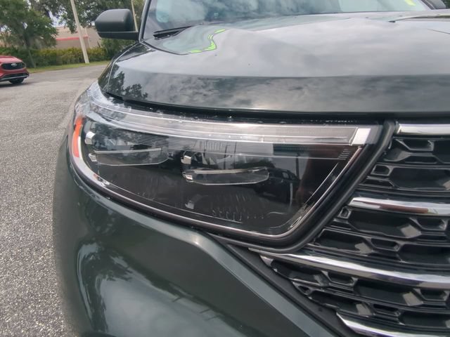 Certified 2024 Ford Explorer XLT RWD image 11