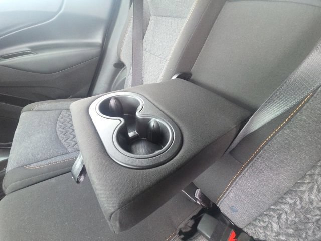 Used 2024 Chevrolet Equinox LT FWD image 17