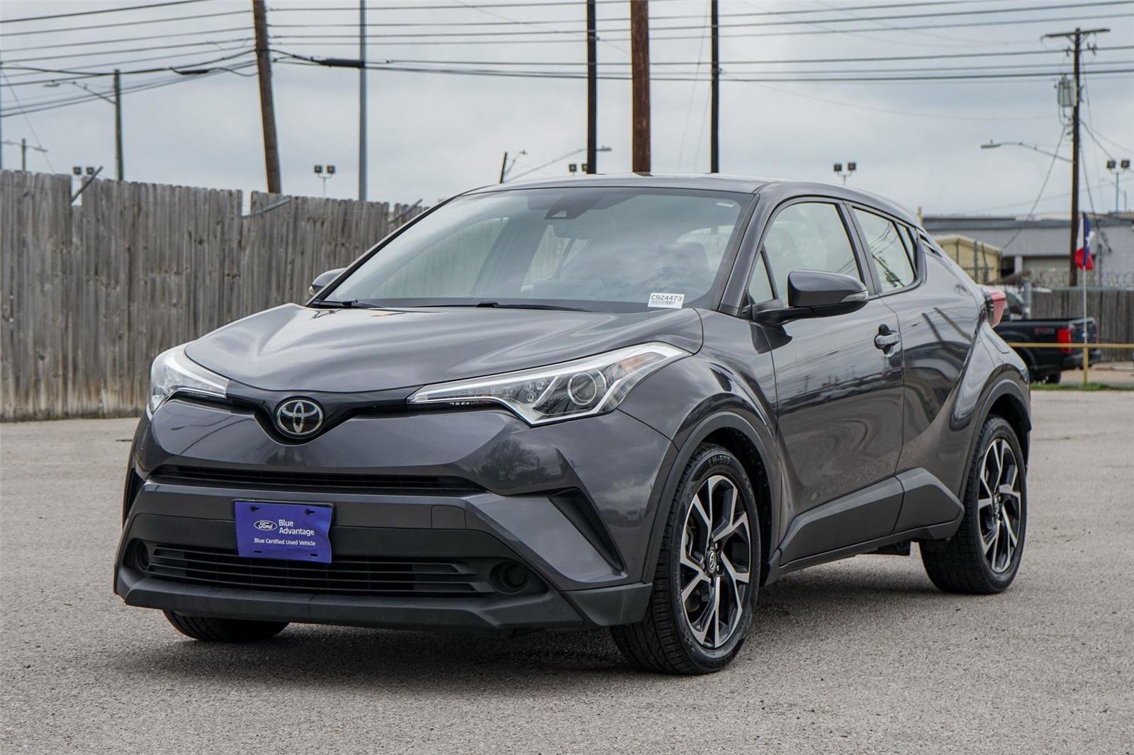 Used 2019 Toyota C-HR XLE FWD image 8
