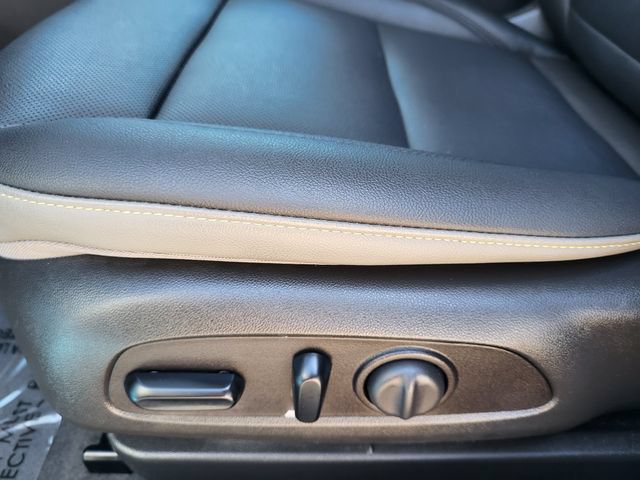 Used 2025 Chevrolet Trax ACTIV FWD image 25