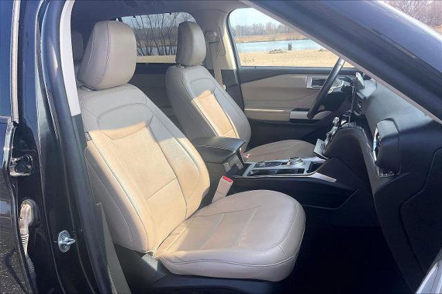 Certified 2023 Ford Explorer Limited image 10