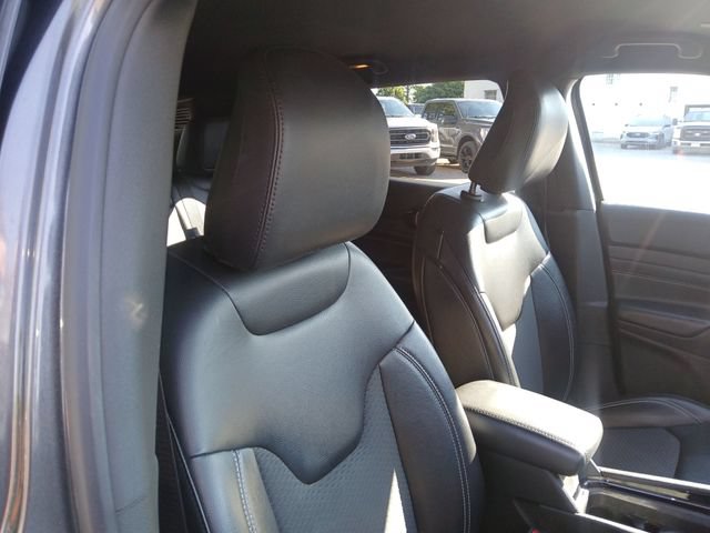 Used 2023 Jeep Compass Latitude AWD/4WD image 47