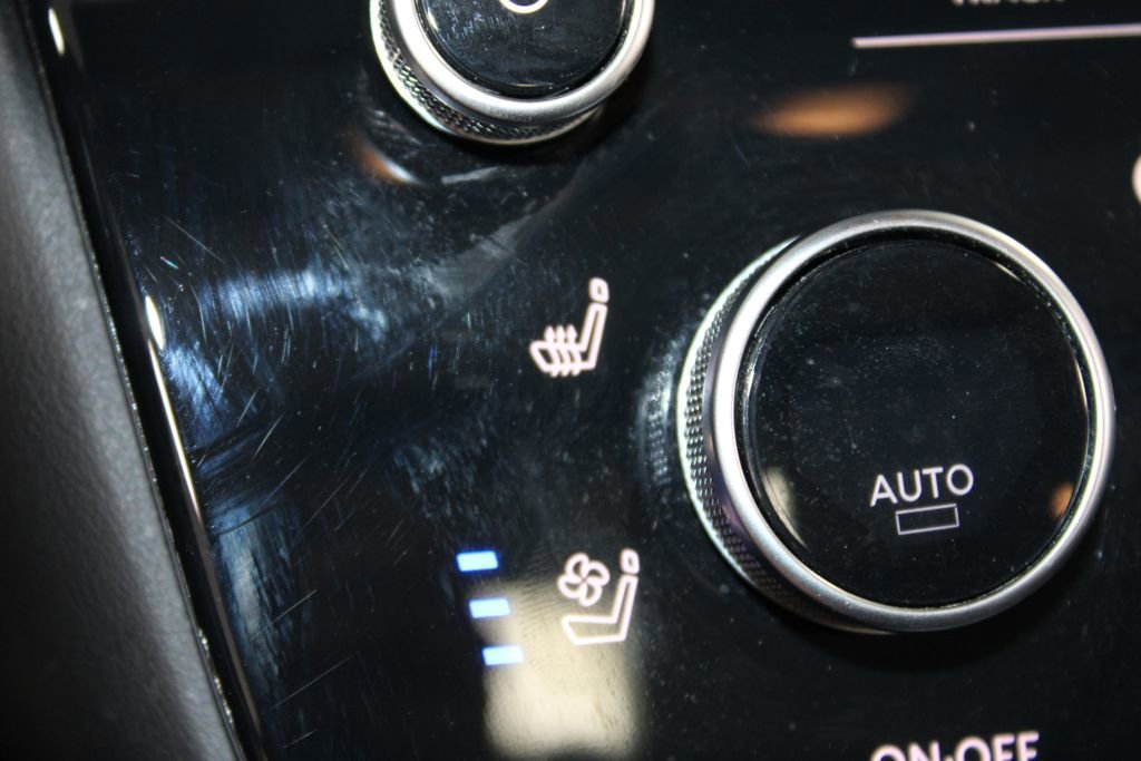 Used 2022 INFINITI QX60 Sensory w/ Cargo Package image 45