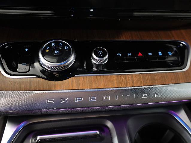 Certified 2025 Ford Expedition Max King Ranch AWD/4WD image 18
