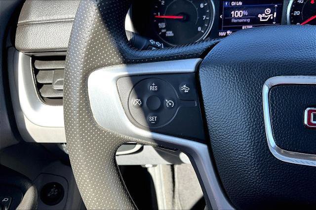 Used 2023 GMC Terrain SLE w/ Driver Convenience Package image 21