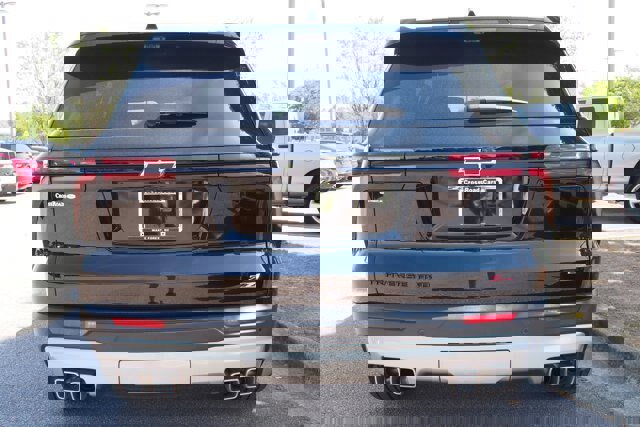 Used 2024 Chevrolet Traverse Z71 w/ Enhanced Driving Package image 4