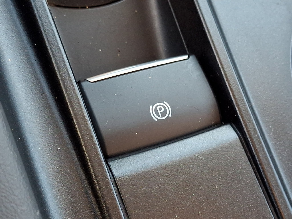 Certified 2025 Ford Explorer Active RWD image 20