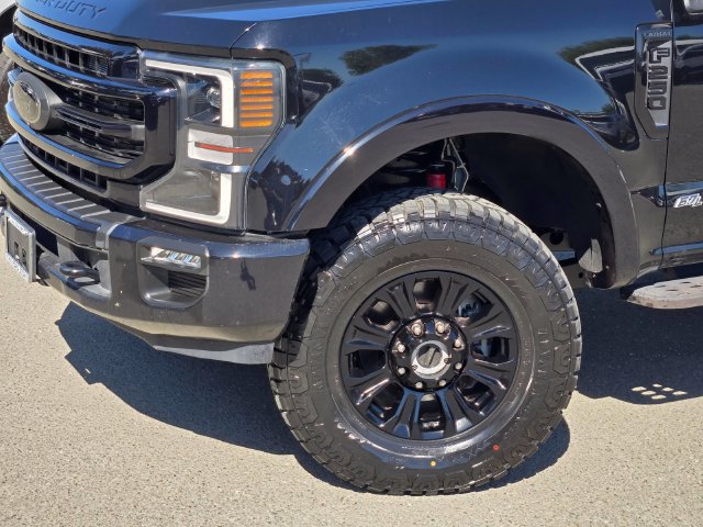 Certified 2022 Ford F250 Lariat w/ Tremor Off-Road Package AWD/4WD image 9