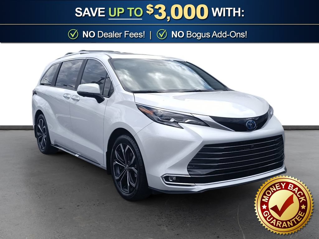 Used 2025 Toyota Sienna Platinum FWD image 10