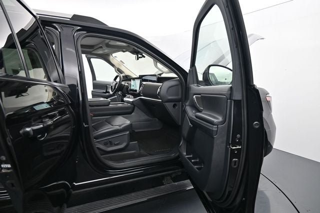 Certified 2025 Ford Expedition Platinum AWD/4WD image 19