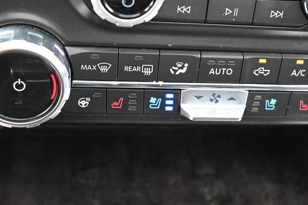 Certified 2022 Ford F150 Lariat w/ Equipment Group 502A High AWD/4WD image 40