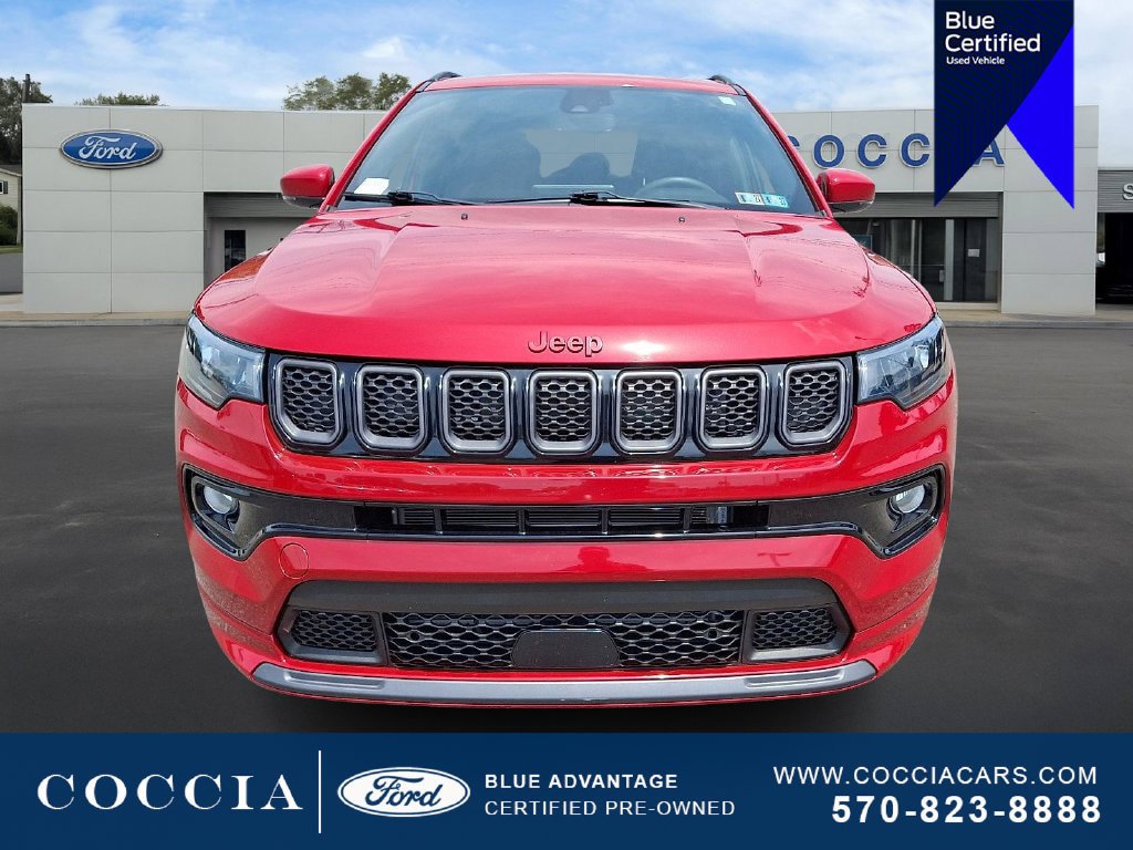 Used 2023 Jeep Compass Limited AWD/4WD image 2