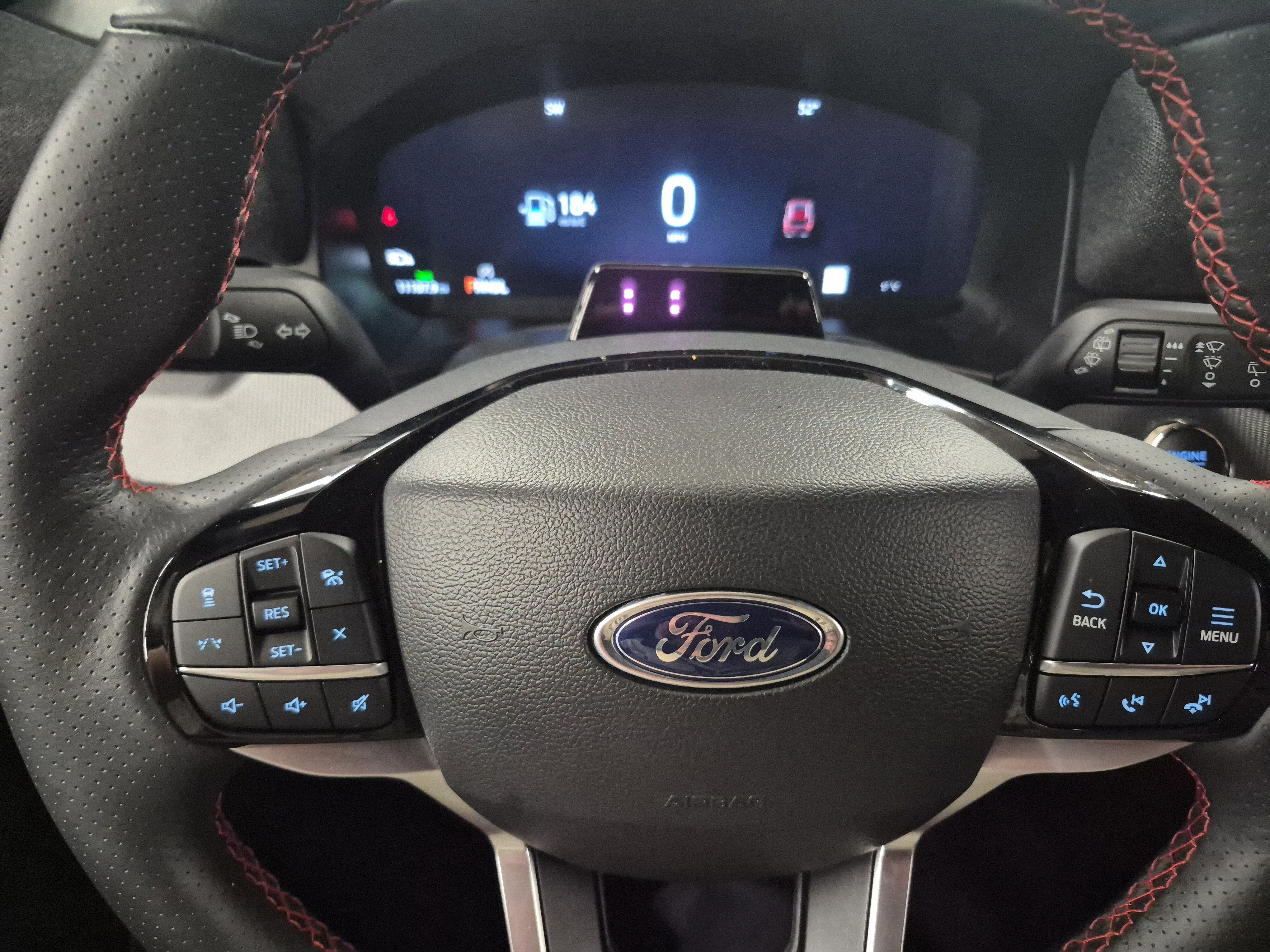 Certified 2025 Ford Explorer ST-Line image 29