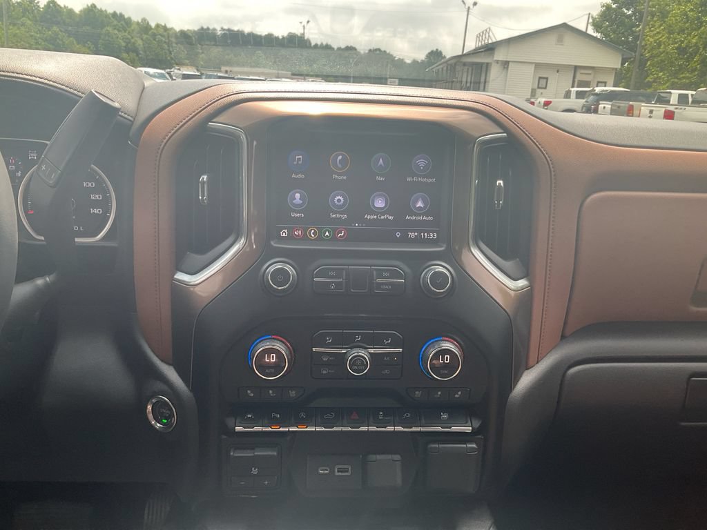 Used 2019 Chevrolet Silverado 1500 High Country w/ Technology Package AWD/4WD image 19
