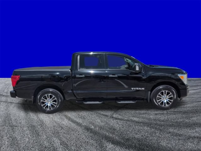 Used 2022 Nissan Titan SV w/ SV Convenience Package AWD/4WD image 3