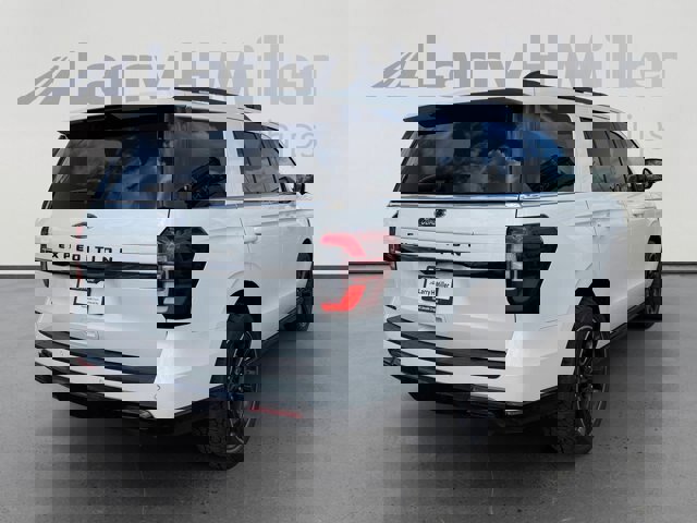Certified 2023 Ford Expedition Limited image 5