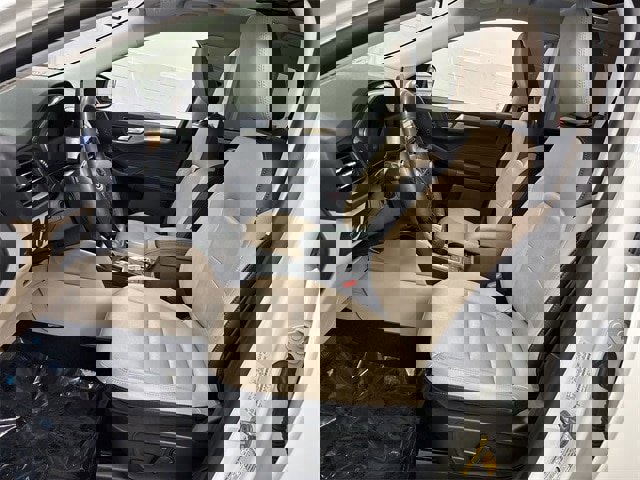 Certified 2022 Ford Escape Titanium image 3