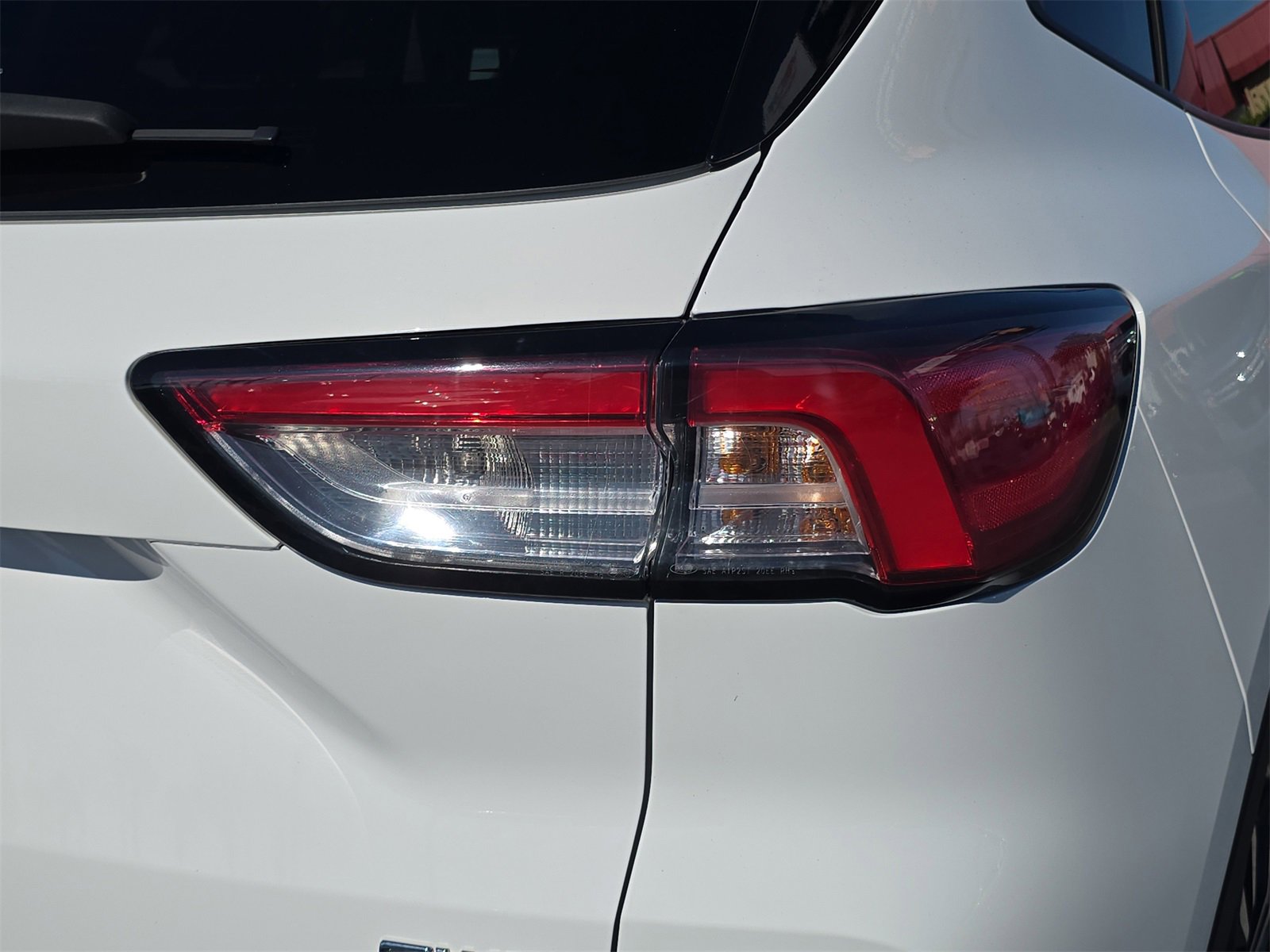 Certified 2021 Ford Escape SE w/ SE Sport Appearance Package image 6