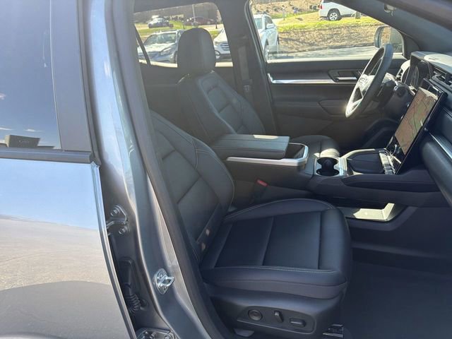 Used 2025 GMC Terrain Elevation w/ Elevation Premium Package image 29