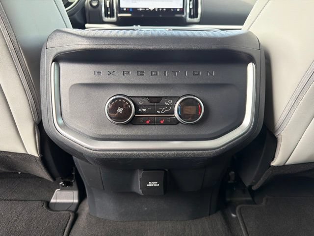 Certified 2025 Ford Expedition Max Platinum AWD/4WD image 15