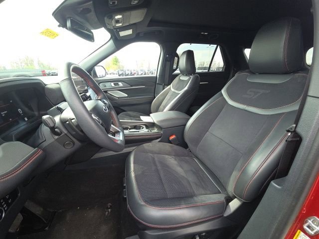 Certified 2025 Ford Explorer ST AWD/4WD image 26