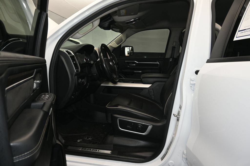 Used 2022 RAM 1500 Laramie AWD/4WD image 23