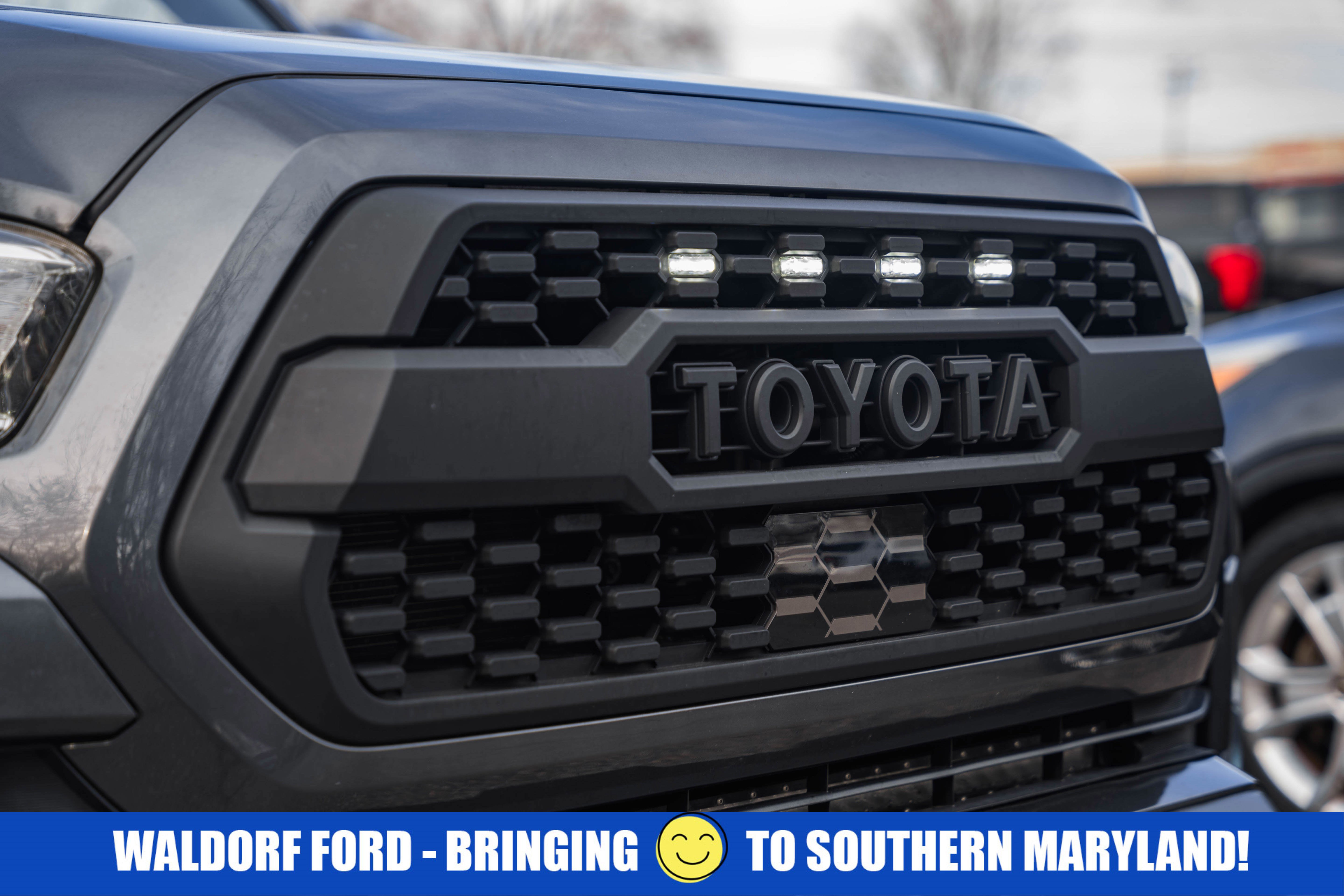 Used 2019 Toyota Tacoma 4x4 Double Cab image 11