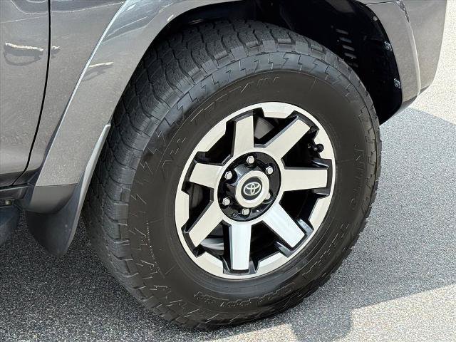 Used 2023 Toyota 4Runner TRD Off-Road AWD/4WD image 9