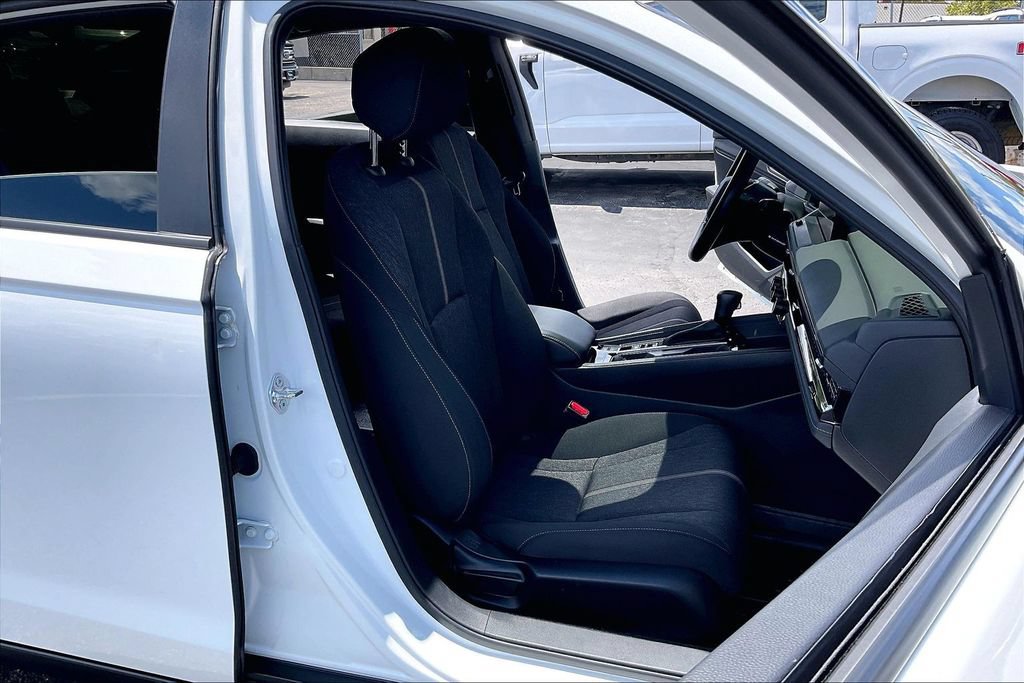 Used 2023 Honda Accord Sport image 6