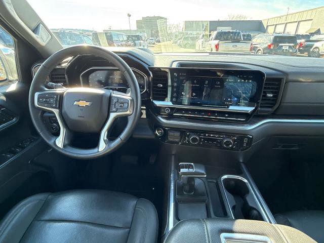 Used 2022 Chevrolet Silverado 1500 LTZ w/ LTZ Premium Package image 12