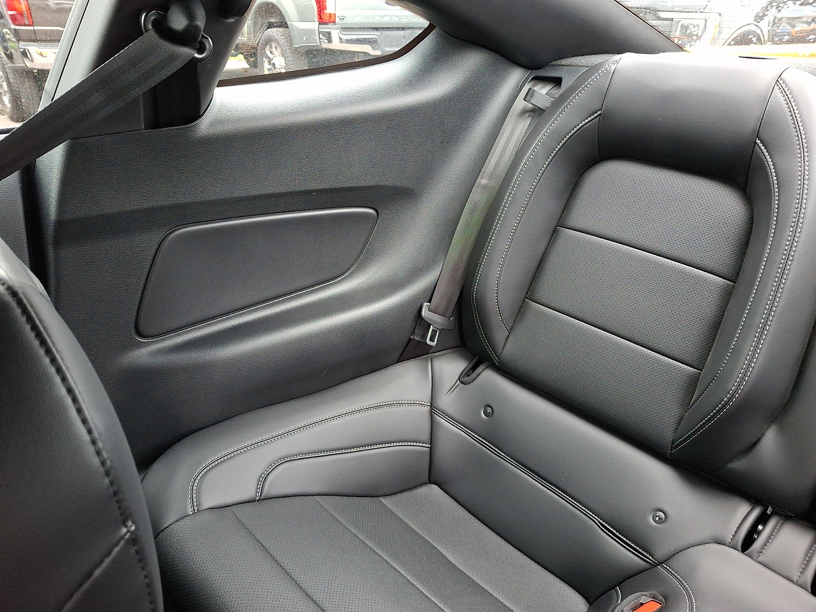 Certified 2022 Ford Mustang GT Premium w/ GT Performance Package RWD image 18