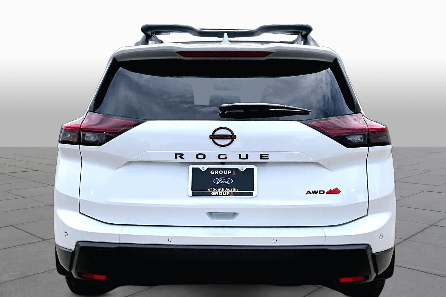 Used 2025 Nissan Rogue SV AWD/4WD image 5