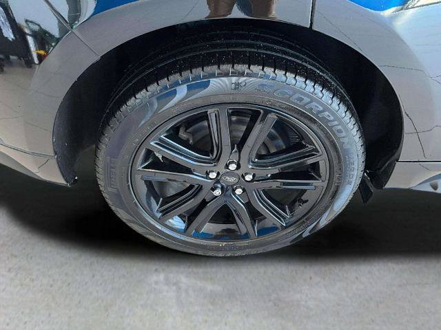 Certified 2023 Ford Edge ST-Line w/ Class II Trailer Tow Package AWD/4WD image 32