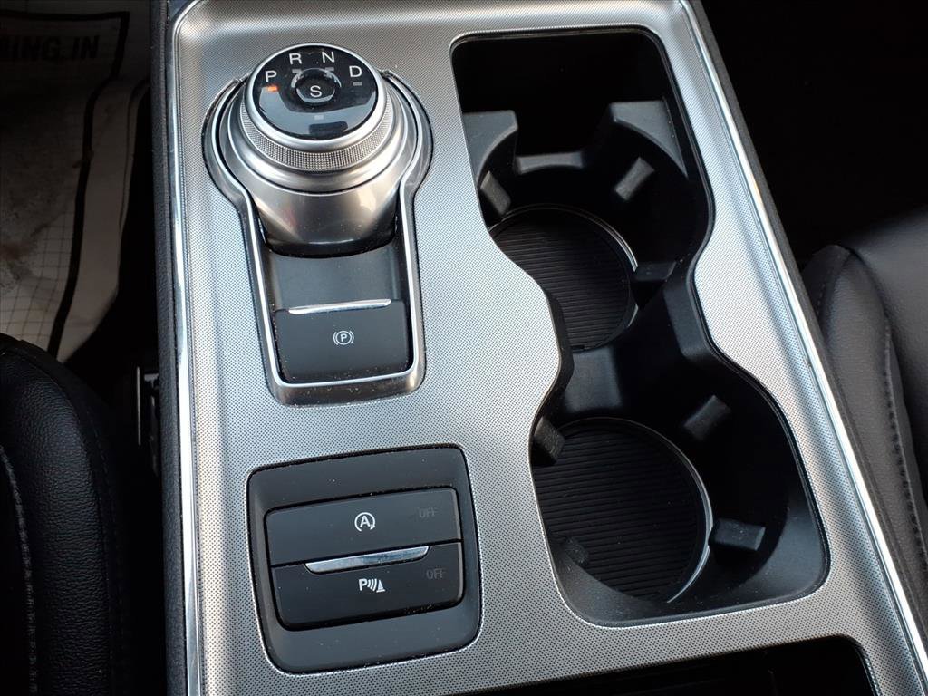 Certified 2024 Ford Edge Titanium image 21