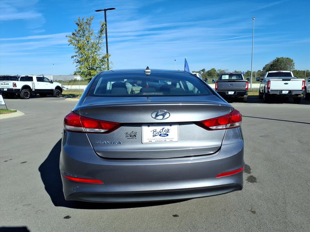 Used 2018 Hyundai Elantra SEL w/ Winter Weather Package image 4