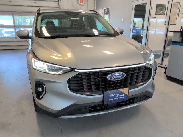 Certified 2023 Ford Escape Platinum AWD/4WD image 36
