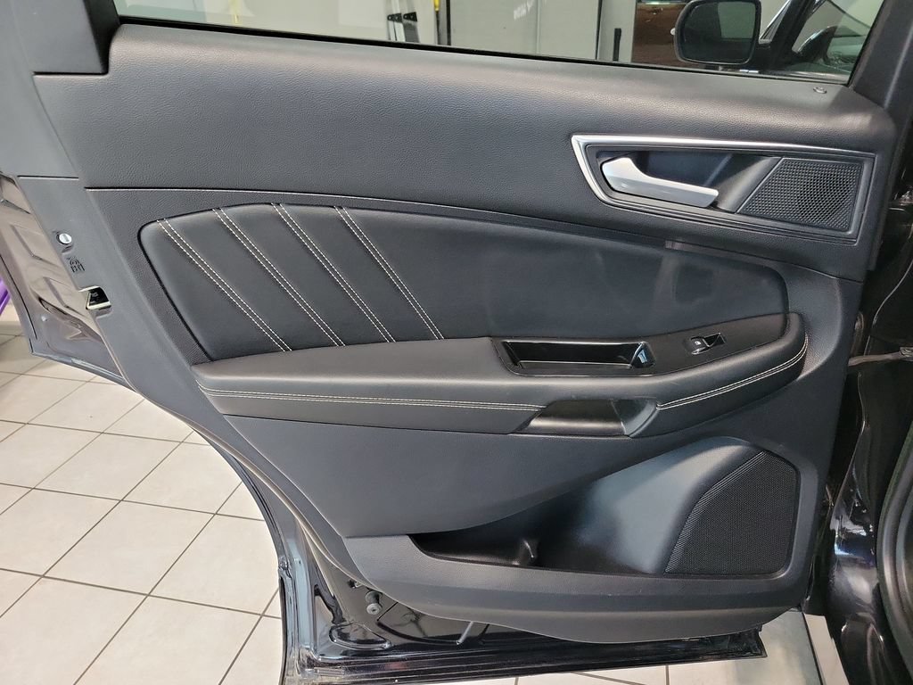 Certified 2019 Ford Edge ST AWD/4WD image 33