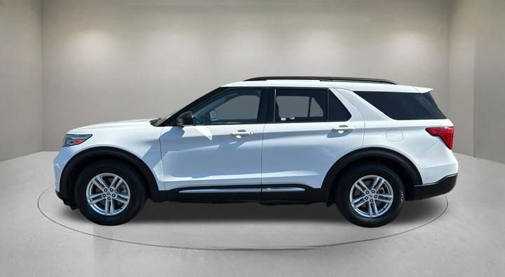 Certified 2020 Ford Explorer XLT RWD image 5