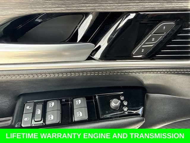 Used 2024 Jeep Wagoneer L Series II w/ Flexible Seating Group RWD image 21