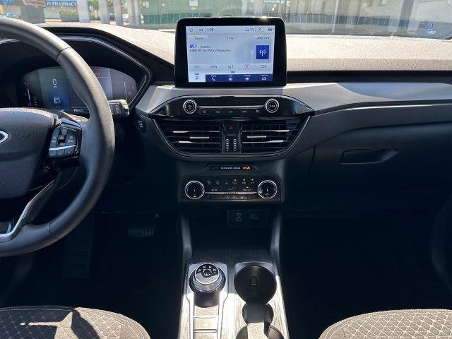 Certified 2023 Ford Escape Active AWD/4WD image 18