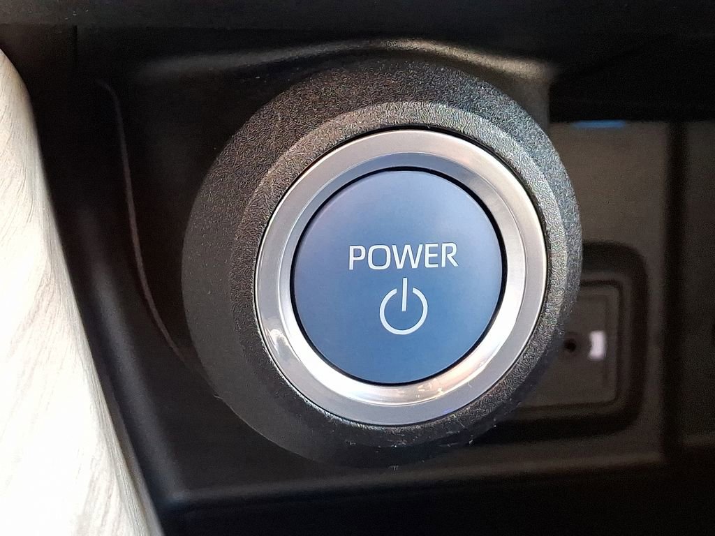 Used 2021 Toyota Venza XLE image 21